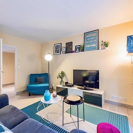 Shopping Center By Plaza - Proche Disneyland Paris 세리스 외부 사진